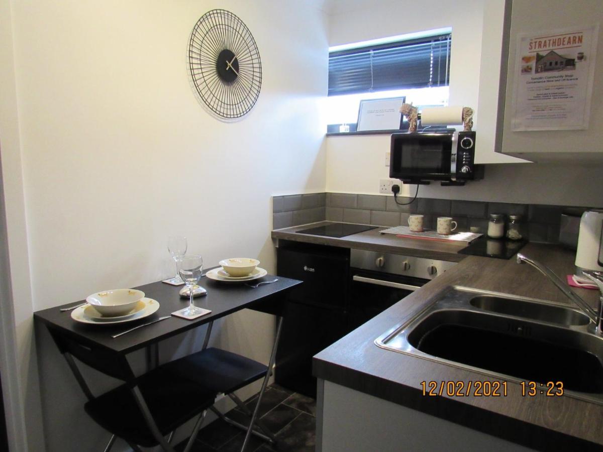 Drovers Studio Apartment Tomatin Exteriör bild